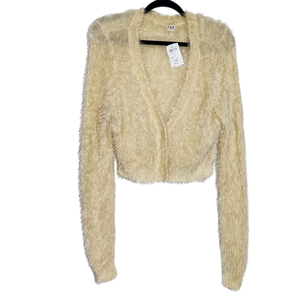 Windsor Uniq Fuzzy Cream Cropped Cardigan NWT Size Small/Medium Fuzzy Cardigan